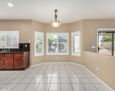 4334 E Anderson Drive - Photo Thumbnail 14