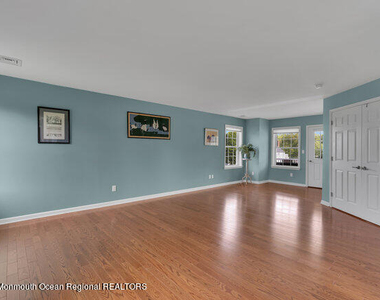 42 Pitney Avenue - Photo Thumbnail 36