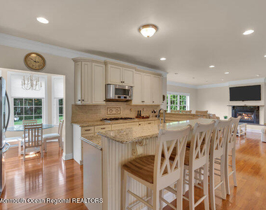 42 Pitney Avenue - Photo Thumbnail 15