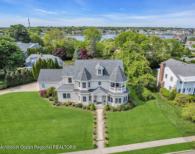 42 Pitney Avenue - Photo Thumbnail 52