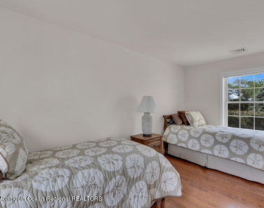 42 Pitney Avenue - Photo Thumbnail 41