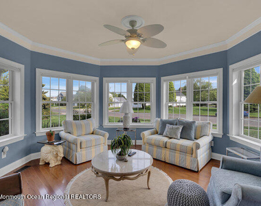 42 Pitney Avenue - Photo Thumbnail 25