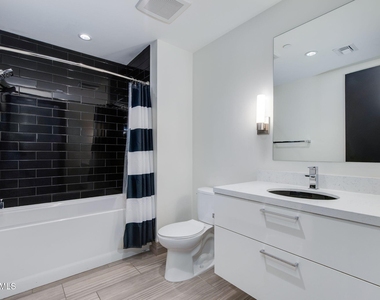 4422 N 75th Street - Photo Thumbnail 17