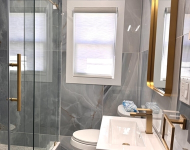 70 Maryland Avenue - Photo Thumbnail 10