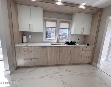 70 Maryland Avenue - Photo Thumbnail 1