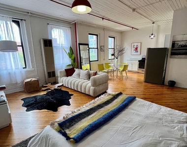 112 Lincoln Avenue - Photo Thumbnail 6