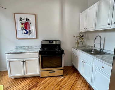 112 Lincoln Avenue - Photo Thumbnail 4