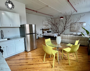 112 Lincoln Avenue - Photo Thumbnail 5
