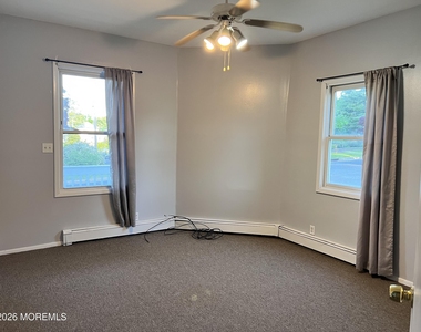 391 Monmouth Avenue - Photo Thumbnail 14