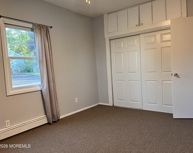 391 Monmouth Avenue - Photo Thumbnail 13
