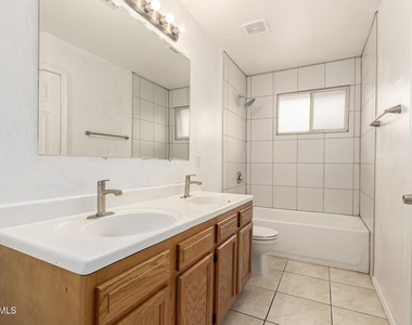 3613 S Kenneth Place - Photo Thumbnail 13