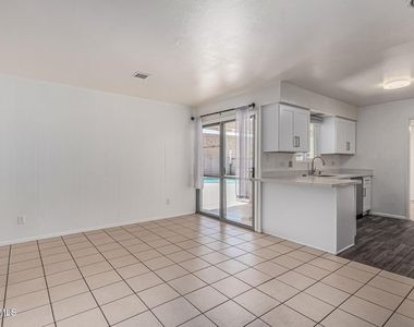 1213 E Riviera Drive - Photo Thumbnail 11