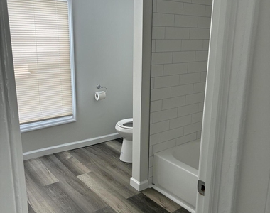 33 Washington Street - Photo Thumbnail 2