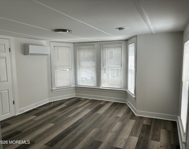 33 Washington Street - Photo Thumbnail 7