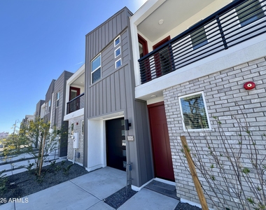 1017 E Pasadena Avenue - Photo Thumbnail 1