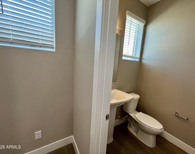 1017 E Pasadena Avenue - Photo Thumbnail 8
