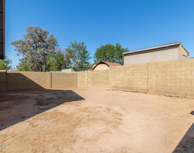 8714 W Amelia Avenue - Photo Thumbnail 23