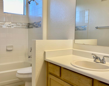 3848 N 3rd Avenue - Photo Thumbnail 10