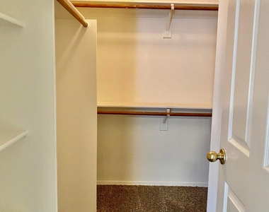 3848 N 3rd Avenue - Photo Thumbnail 6