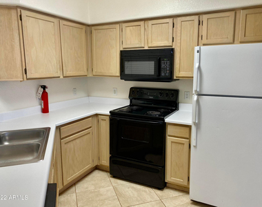 3848 N 3rd Avenue - Photo Thumbnail 3