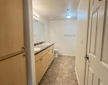 18416 N Cave Creek Road - Photo Thumbnail 12