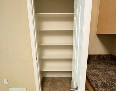 18416 N Cave Creek Road - Photo Thumbnail 7
