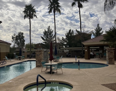 18416 N Cave Creek Road - Photo Thumbnail 17