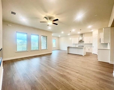 1632 Estivella Drive - Photo Thumbnail 3