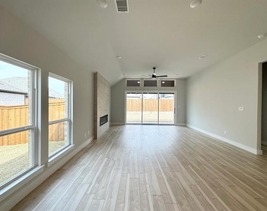 6113 Tahoe Winds Drive - Photo Thumbnail 19