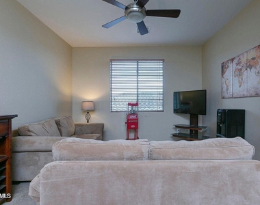 2023 W Shackleton Drive - Photo Thumbnail 1