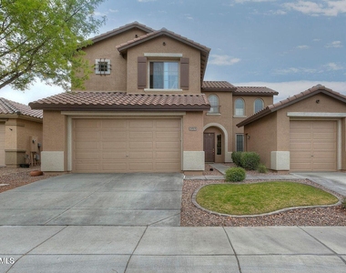 2023 W Shackleton Drive - Photo Thumbnail 10
