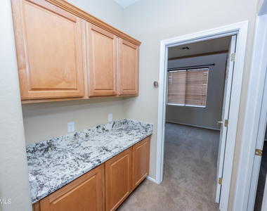 2023 W Shackleton Drive - Photo Thumbnail 37