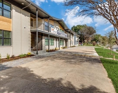 5917 Gaston Avenue - Photo Thumbnail 2