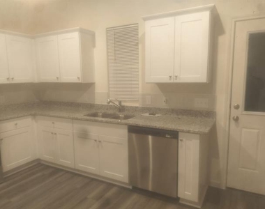 4523 Firewheel Drive - Photo Thumbnail 6