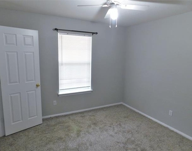 124 Pr 3230 - Photo Thumbnail 11