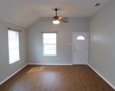 124 Pr 3230 - Photo Thumbnail 2