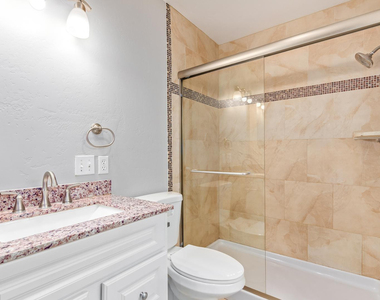1918 E Palmcroft Drive - Photo Thumbnail 148
