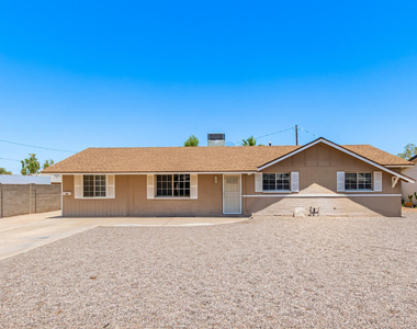 1918 E Palmcroft Drive - Photo Thumbnail 156