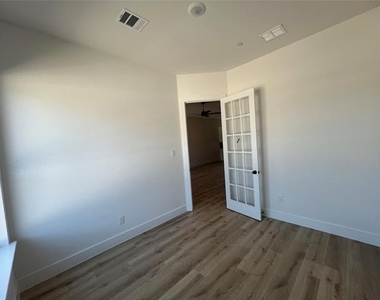 1311 Arkansas Springs Street - Photo Thumbnail 6