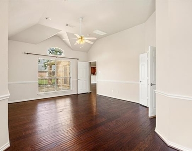 12245 Fairway Meadows Drive - Photo Thumbnail 16