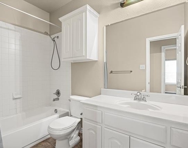 12245 Fairway Meadows Drive - Photo Thumbnail 19