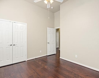 12245 Fairway Meadows Drive - Photo Thumbnail 22