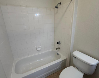 3848 N 3rd Avenue - Photo Thumbnail 13