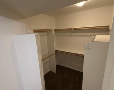 3848 N 3rd Avenue - Photo Thumbnail 14