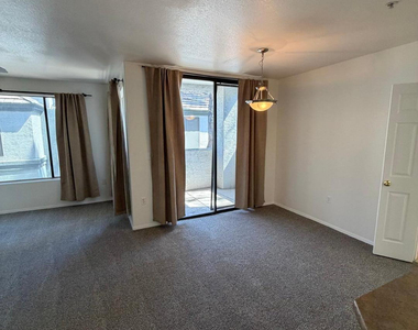 3848 N 3rd Avenue - Photo Thumbnail 4