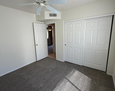 3848 N 3rd Avenue - Photo Thumbnail 16