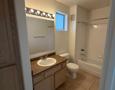 3848 N 3rd Avenue - Photo Thumbnail 17