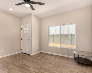 2746 W Pima Street - Photo Thumbnail 6