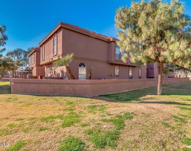 1402 S Jentilly Lane - Photo Thumbnail 1