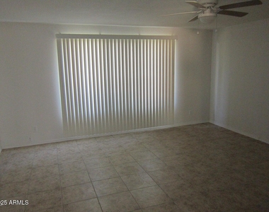 4535 N 17th Avenue - Photo Thumbnail 2